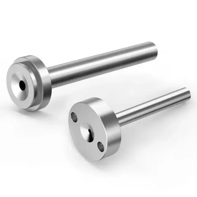 How Does A Sprue Bushing Withstand High Temperatures And Pressures?